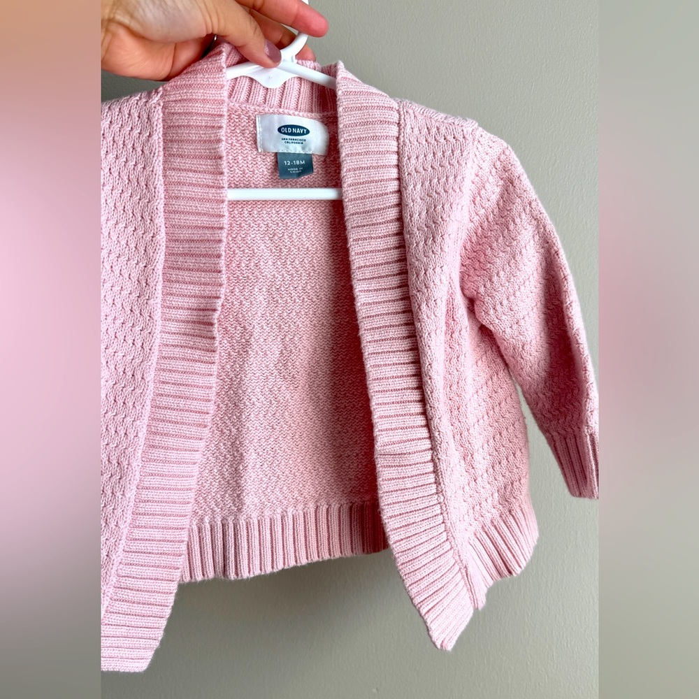 Nice coat for baby girl in pink color and size 12-18M Old Navy